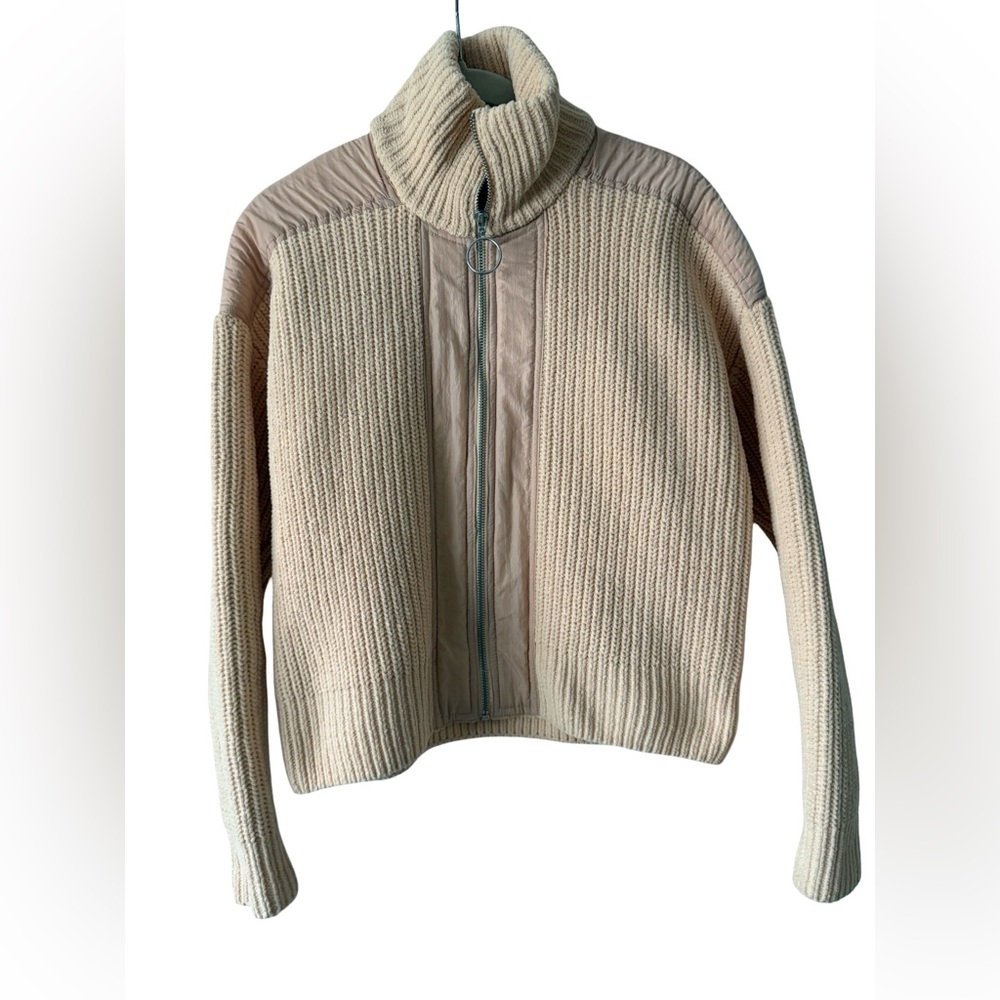 Urban Outfitters Chunky Knit Zip Sweater Jacket Mock Neck O-Ring XS cream peach